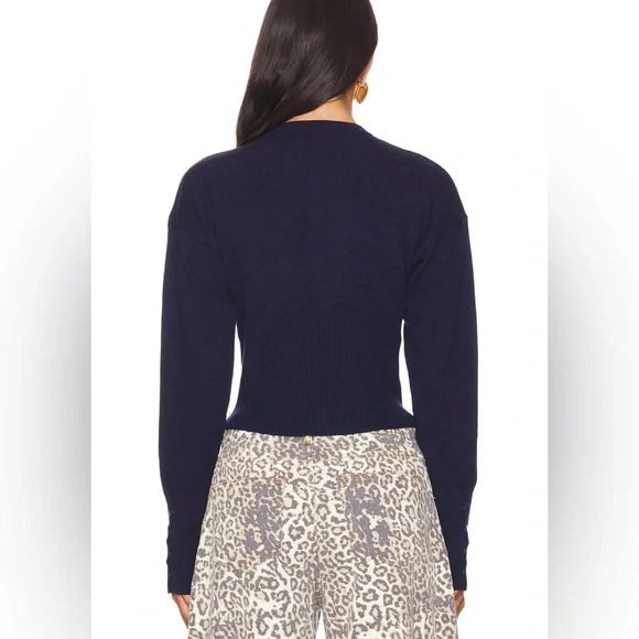 Lioness Sweater - Picture 3 of 3